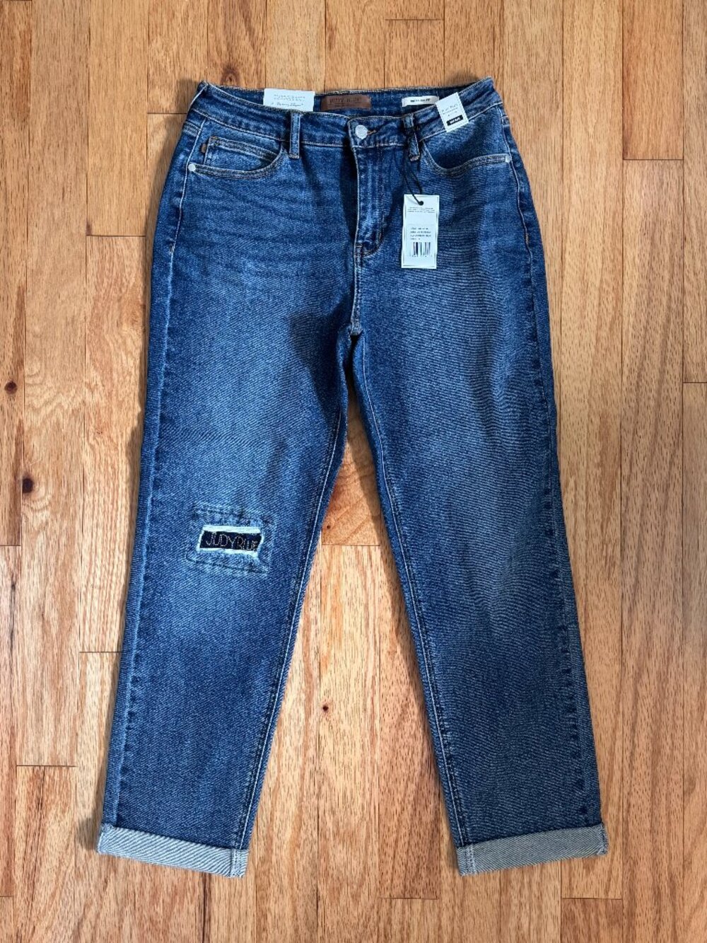 NWT Judy Blue Mid Rise Boyfriend Embroidered Patch Jeans Size 9/29